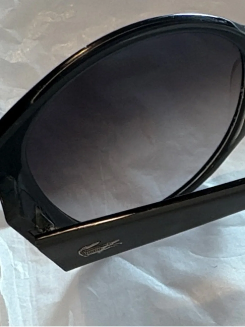 Lacoste 130 Women's Oval Sunglasses L622 S 001